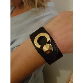 Fendi-Bracelets-Black
