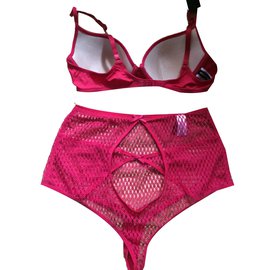 Andres Sarda-Lingerie-Rouge