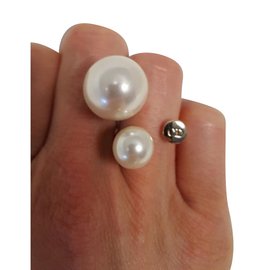 Dior-rings-White