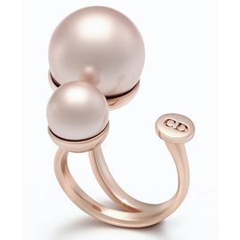 Dior-rings-White