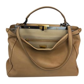 Fendi-Peekaboo-Beige