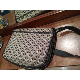 goyard fanny