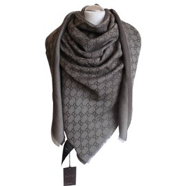 Gucci-Silk scarves-Brown