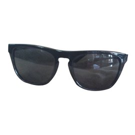 Bulgari-Sunglasses-Black
