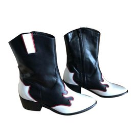 Maje Ankle boots Black White