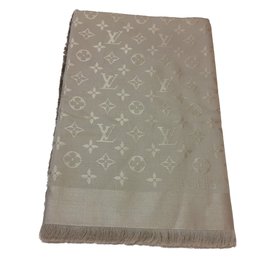 Louis Vuitton-shawl-Beige