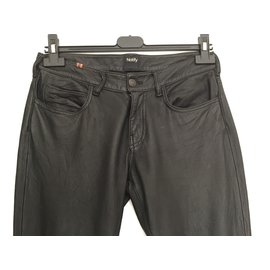 Calça reta de couro preta Notify Preto