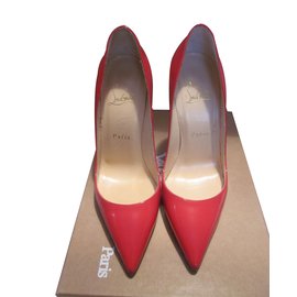 Christian Louboutin-Calcanhares-Vermelho