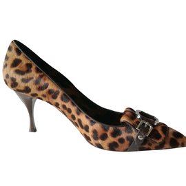 Dolce & Gabbana-leopard  heels-Leopard print