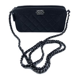 Chanel-Bolsa de embrague-Negro