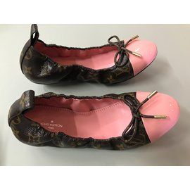 Louis Vuitton-Zapatillas de ballet-Castaño