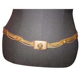 Chanel Cinturones Dorado