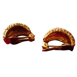 Céline-Earrings-Golden