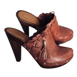 Guess clogs Brown