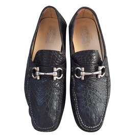 Salvatore Ferragamo-Men's loafers-Black