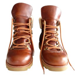 Ugg-Ankle boots-Brown