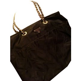 Bolsa tote Prada em nylon acolchoado preto Preto