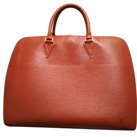 Louis Vuitton-briefcase "Sorbonne" in epi leather.-Other