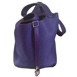 Hermès-Picotin Lock 22 Iris-Púrpura