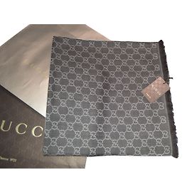 lenço gucci ggweb. NOVO. Marrom