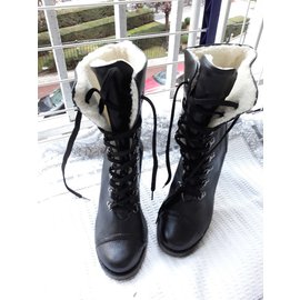 inconnue-Ankle boots-Black
