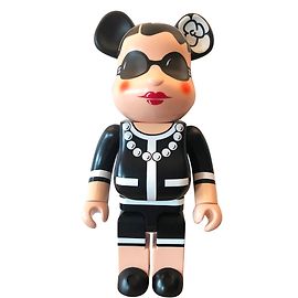 Bearbrick Medicom x Chanel 1000% Nero