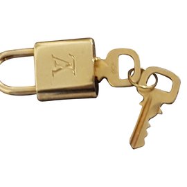 Louis Vuitton-padlock-Silvery,Bronze