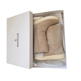 Moncler Winter boots Beige