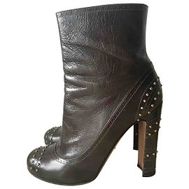 Botas Prada de cuero caqui con tachuelas Caqui