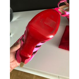 Christian Louboutin-Pakita-Rose