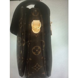 Louis Vuitton-Métis-Marrom