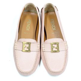 Fendi-Mocassins-Pink