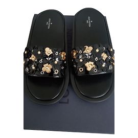 Louis Vuitton Mulese Black Golden