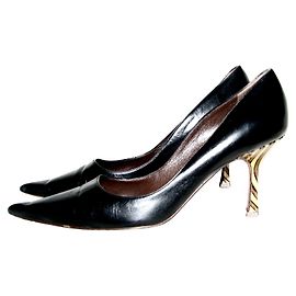 Escada Escarpins à talon extravagant Noir