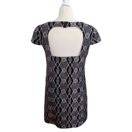 Tibi-Kleid aus Wollseide-Braun,Schwarz,Weiß