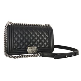 Chanel-Boy en cuir noir-Noir