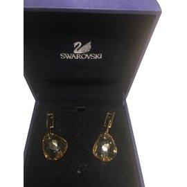Swarovski-earrings-Golden