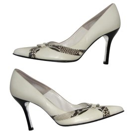 Balenciaga-Heels-Cream