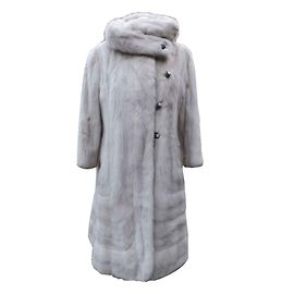 Autre Marque Vintage coat in natural mink Eggshell