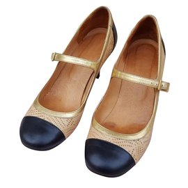Chie Mihara Heels Black Beige