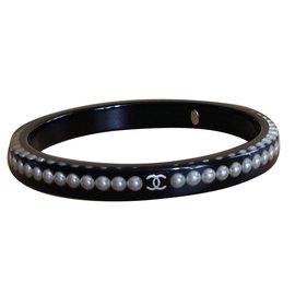 Chanel-braccialetto-Nero