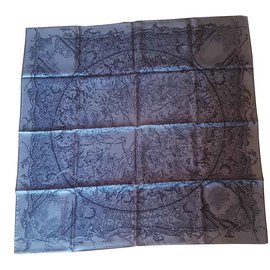 Hermès silk scarf Blue