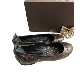 Louis Vuitton-Ballet flats-Brown