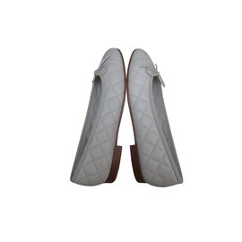 Chanel-Zapatillas de ballet-Crudo