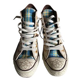Par de Converse All Star Chuck Taylor Alta Edição Especial Branco Azul Fora de branco