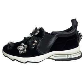 Fendi-Sneakers-Black