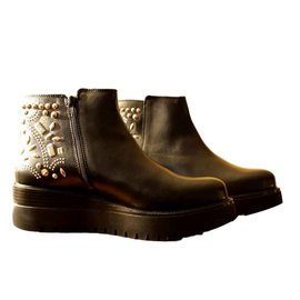 Tosca Blu Studded heel ankle boots Black