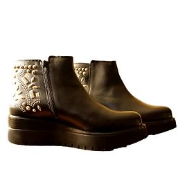 Tosca Blu Botines de tacon tachonada Negro