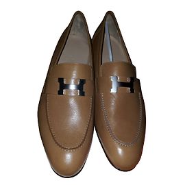 Hermès Paris Hellbraun
