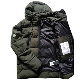 Moncler-Coleção de jaquetas masculinas Moncler 2017-Verde